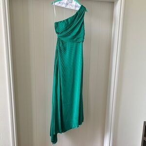 Minuet Brand Vibrant Green One-Shoulder Dress
